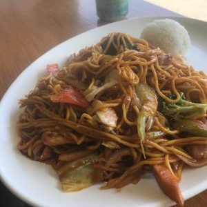 Fried noodles with your choice of meat & vegetables.